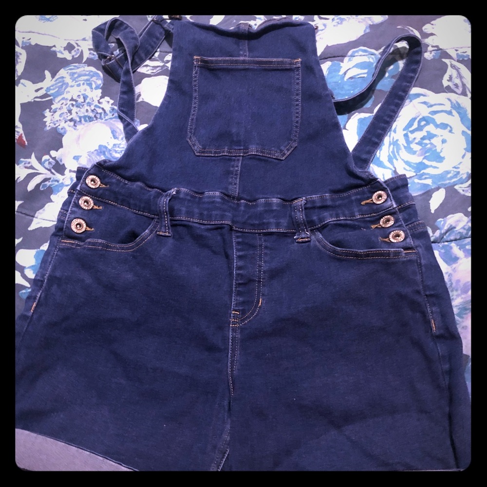 Shorts jumper